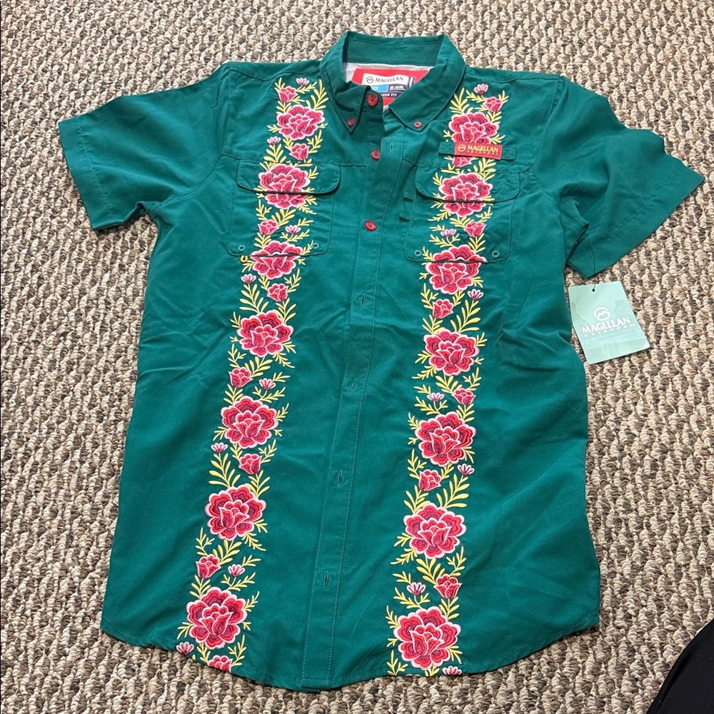 Magellan Outdoors Green Button-Down Shirt with Pink Floral Embroidery